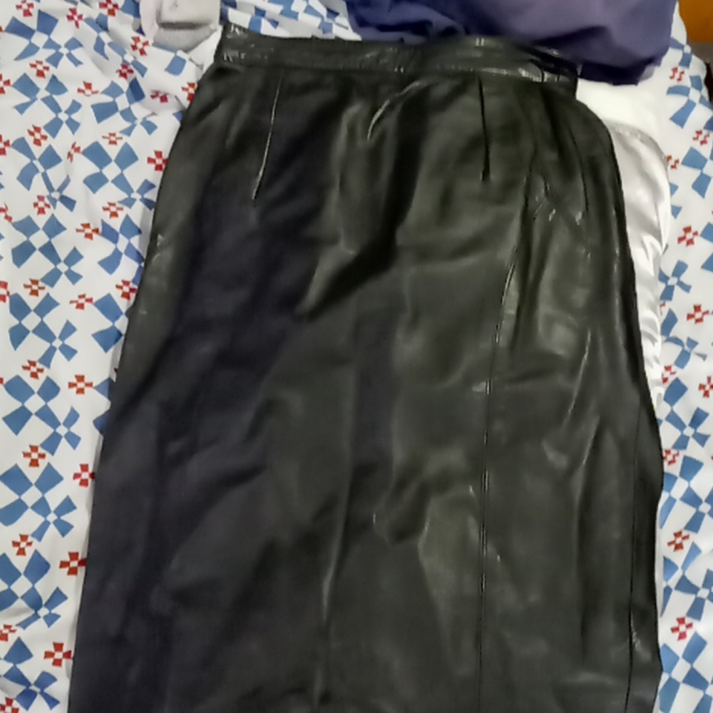 Leather skirt